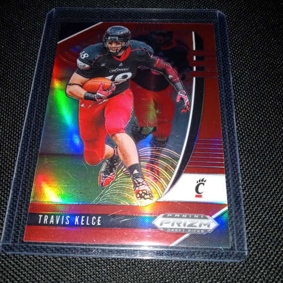 Corey Davis rc and Travis Kelce in college uni - Picture 3 of 4